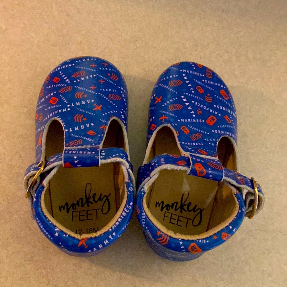 Monkey feet size 12-18